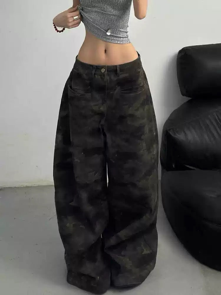 Baggy Camo Jeans